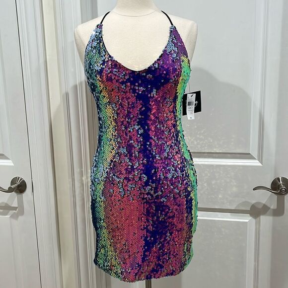 by & by Dresses & Skirts - New! Sequins Mini Dress Mermaid Homecoming  Size 7 from By & By‎ NWT